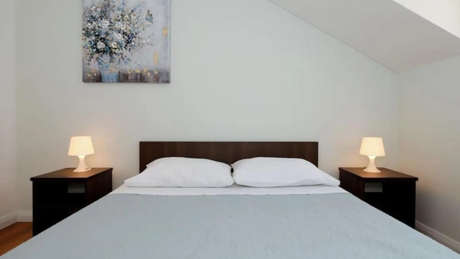 Penthouse Mit Balkon Fuer Fuenf Personen Apartment Bibinje 0*,  Croatia